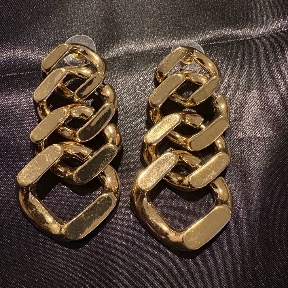 Gold Chain Link Earrings